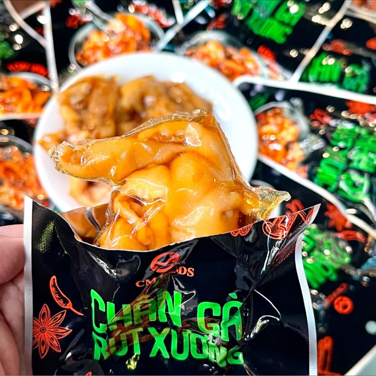 Chân Gà Rút Xương