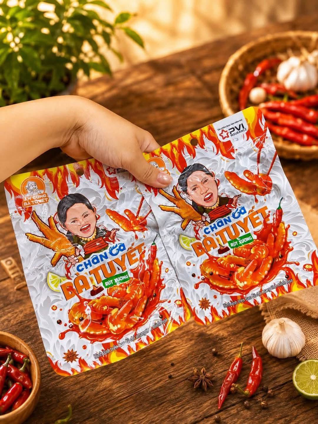 Chân Gà Bà Tuyết Khổng Lồ